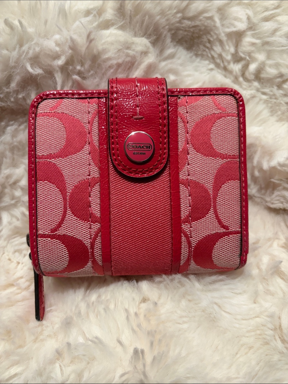 Coach Small Signature Bifold Wallet in Pink